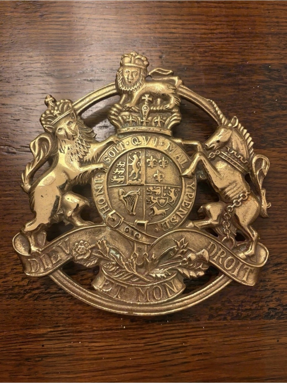 Vtg Virginia Metalcrafters SolidBrass Kings Arms Trivet CW 10-17 Colonial 1953 l
